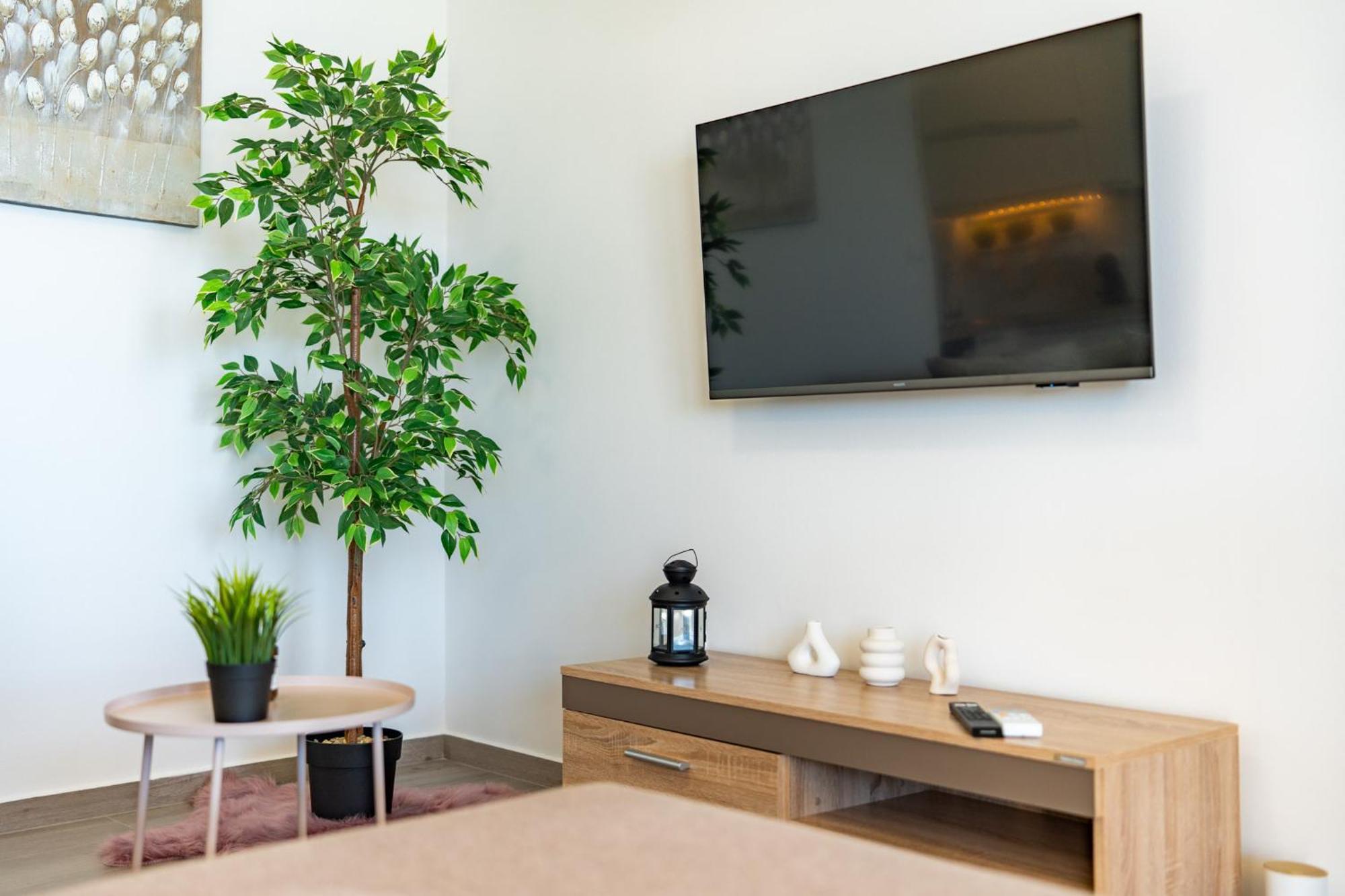Apartman Petra S Pogledom Na More Banjol Luaran gambar